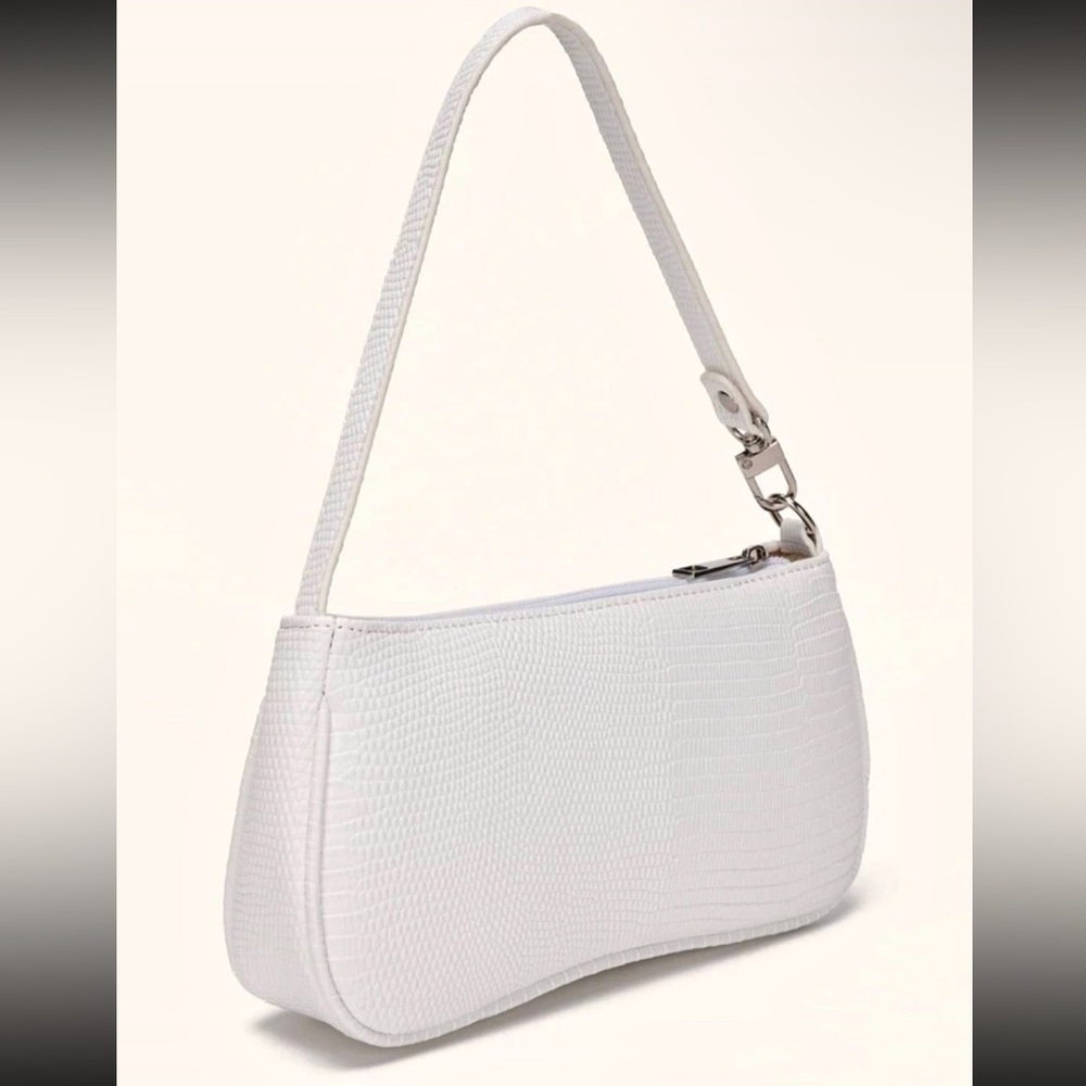 white shoulder bag